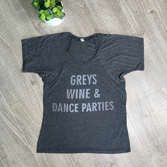 Greys, Wine & Dance Parties Gray Short Sleeve Crew Neck T-Shirt Size Small - Picture 1 of 7